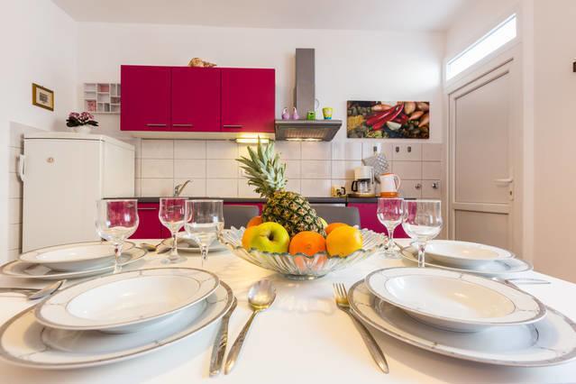 Apartment Masa Pirovac Oda fotoğraf