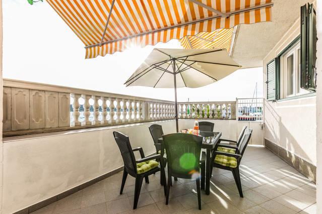 Apartment Masa Pirovac Oda fotoğraf