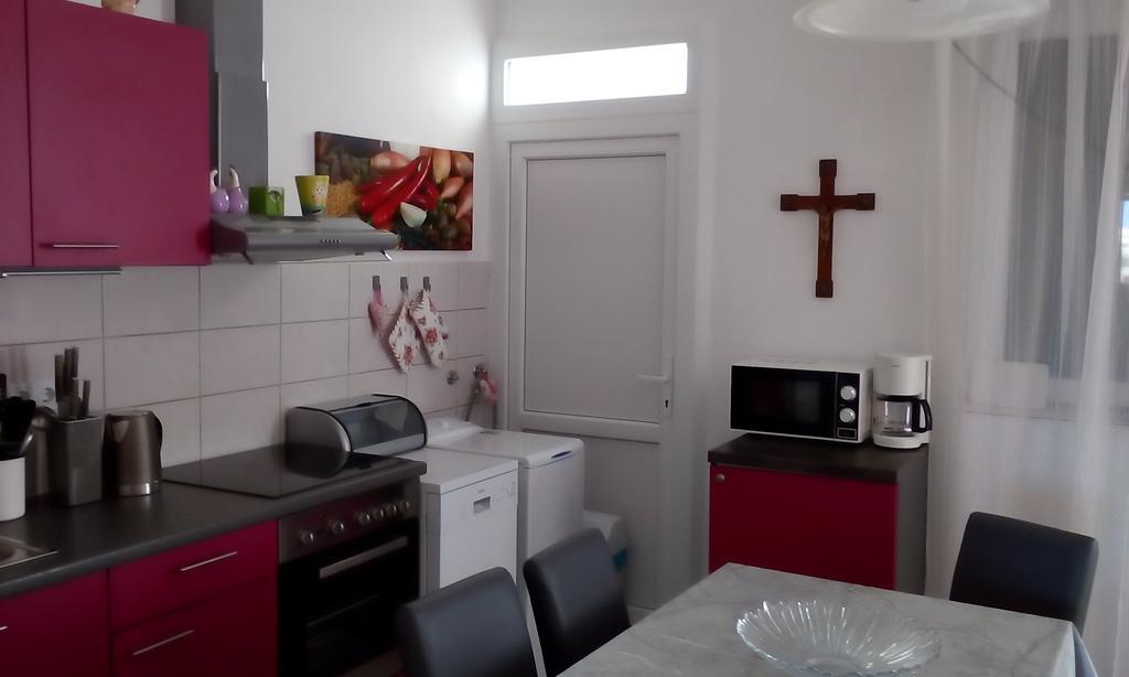Apartment Masa Pirovac Dış mekan fotoğraf